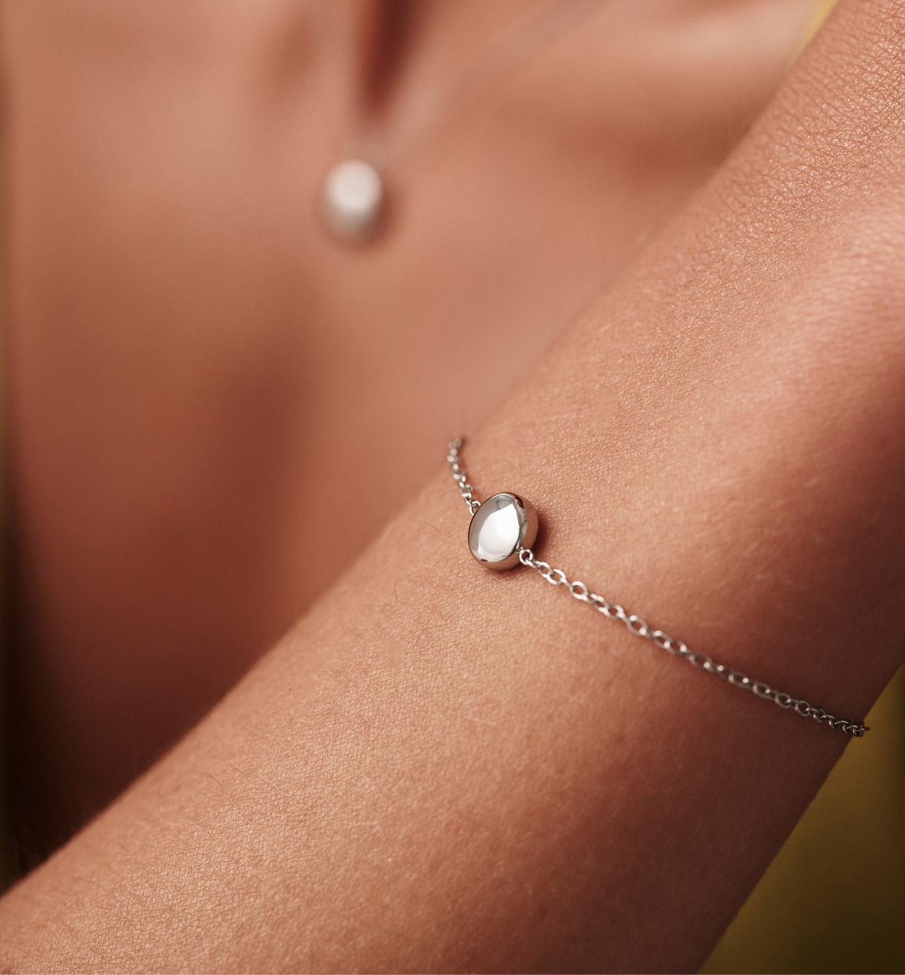 Bransoletka z kółkiem srebrna - By Dziubeka