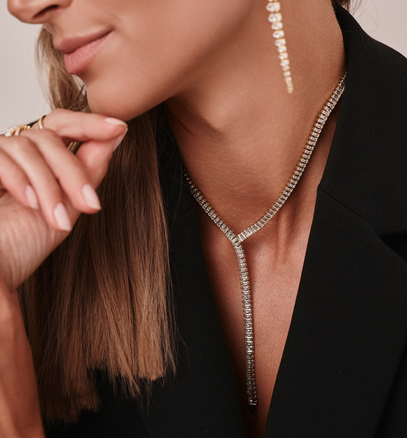 Naszyjnik z cyrkoniami i krawatką - By Dziubeka