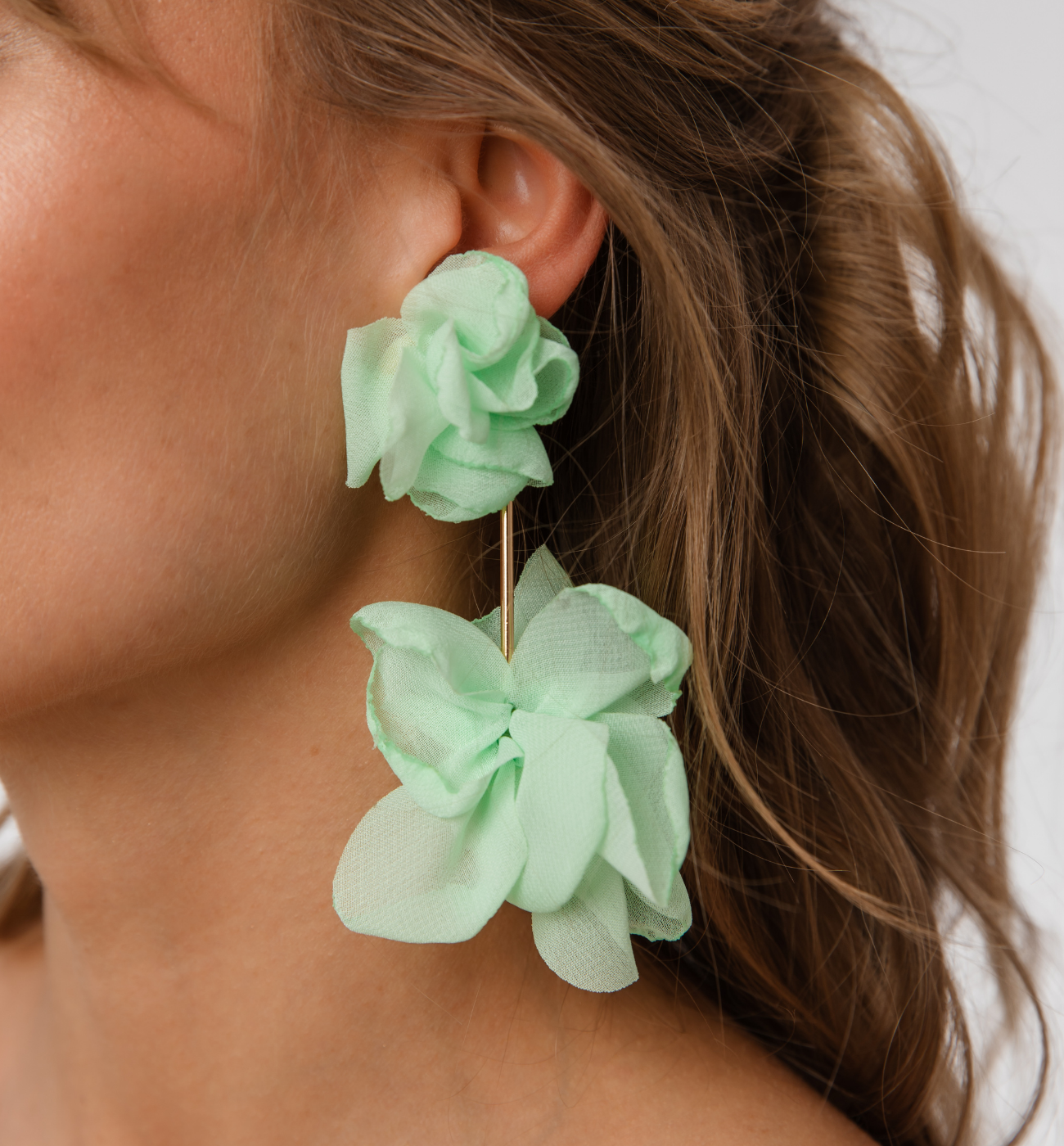 Kolczyki z pistacjową tkaniną - By Dziubeka