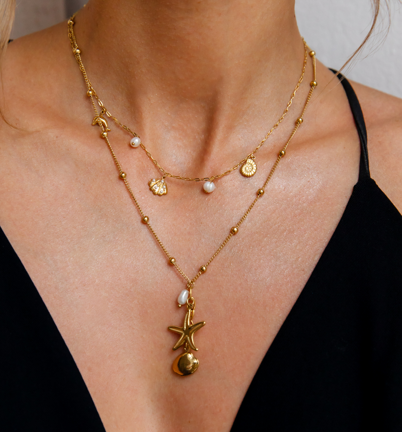 Naszyjnik z muszlami złoty NSY0652 - By Dziubeka