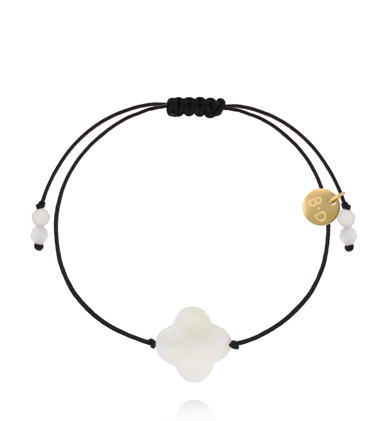 Bransoletka na sznurku z koniczynką z masy perłowej BMT0336