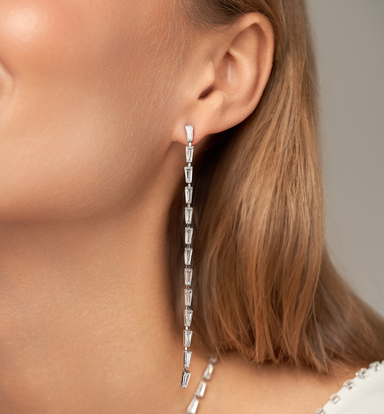 Kolczyki tenisowe srebrne długie Samantha KSS1520