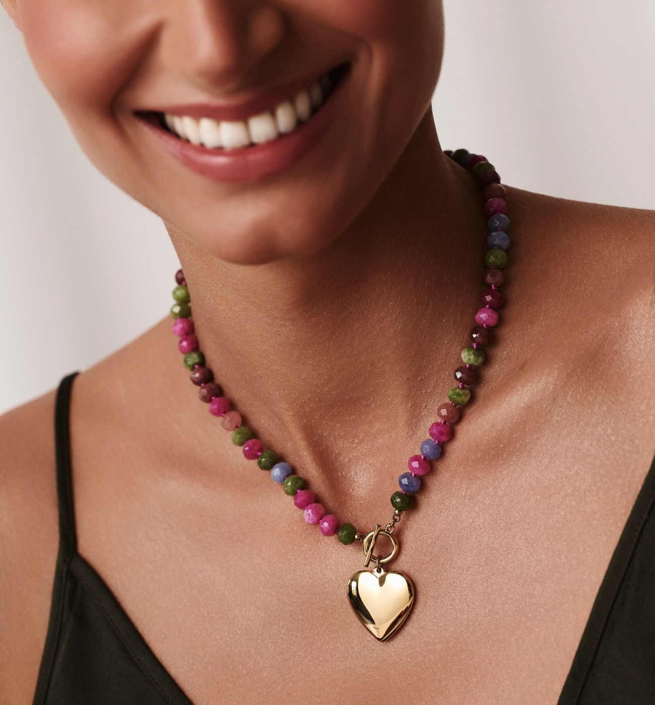 Naszyjnik kolorowy z jadeitami i sercem - By Dziubeka
