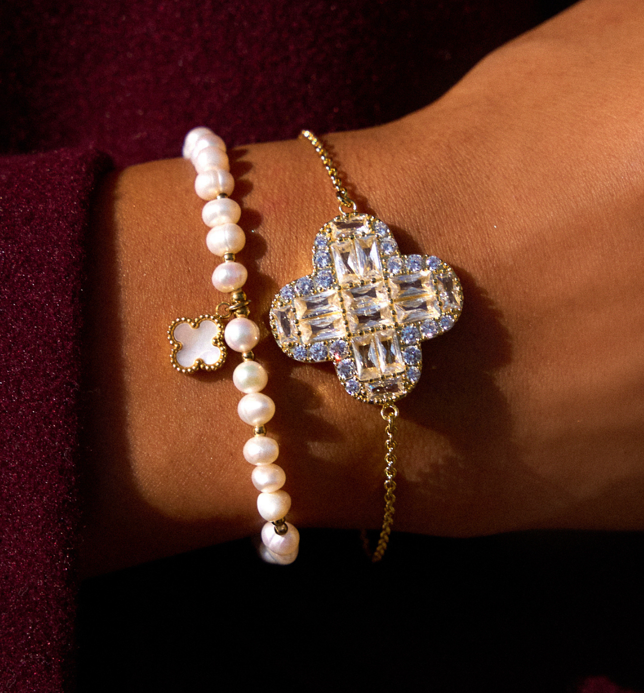 Bransoletka złota z kryształową koniczynką Cristal Clover BSS0189