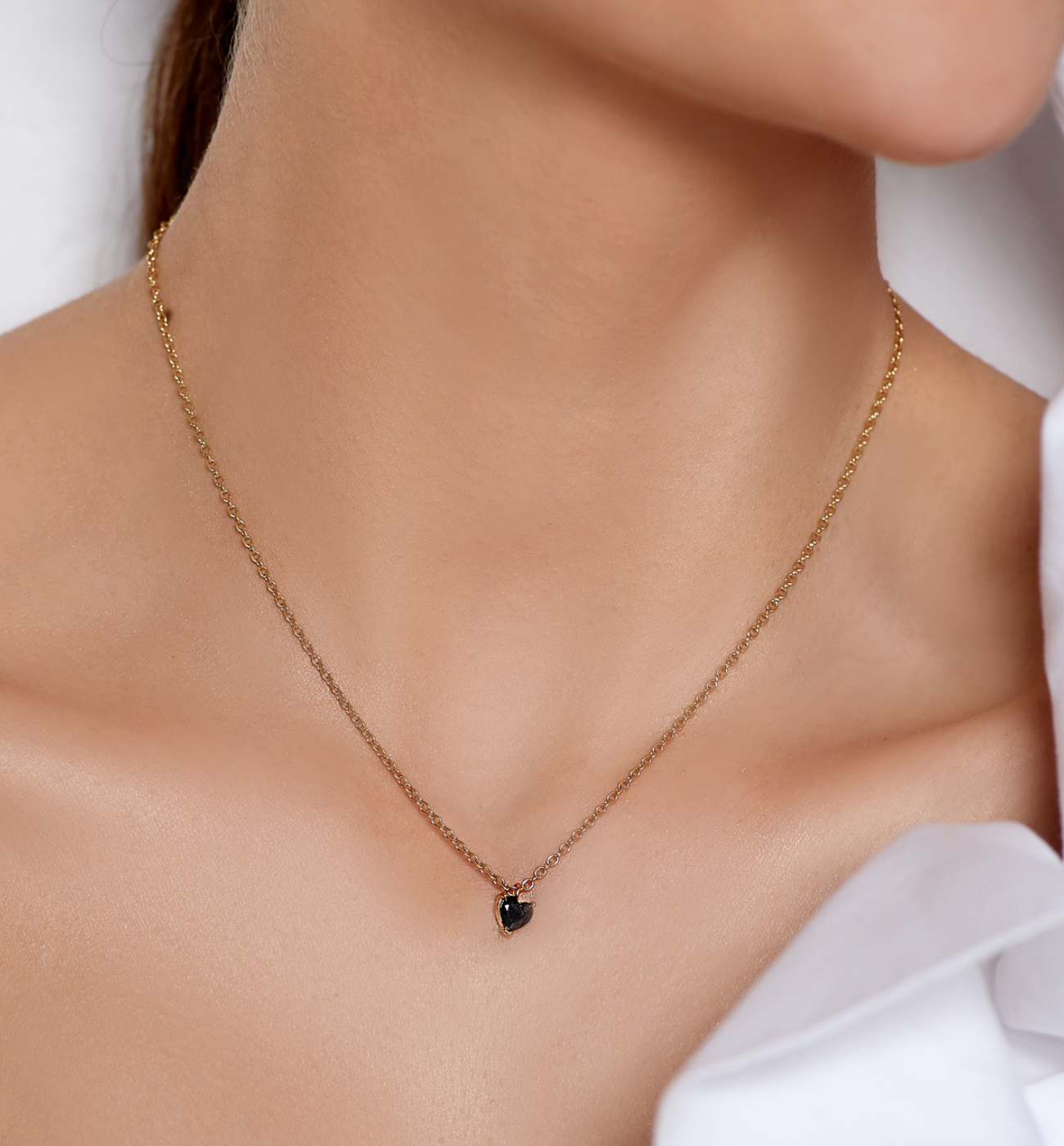 Naszyjnik z czarnym serduszkiem Kayla - By Dziubeka