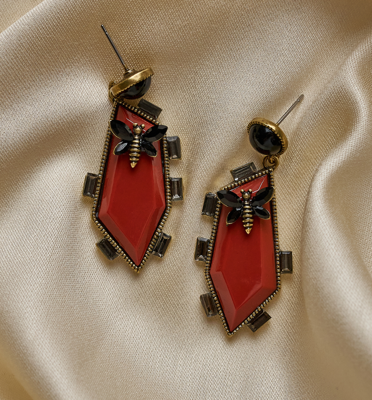 Kolczyki bordowe z owadami Émilie KPO0008