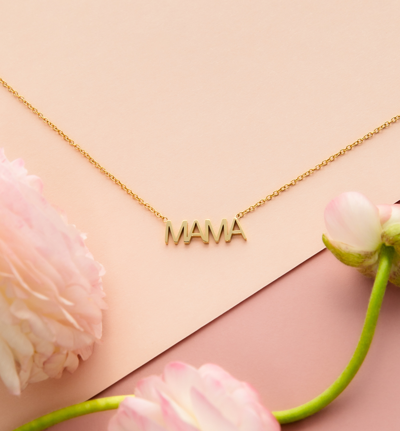 Naszyjnik z napisem Mama złoty NSA1364