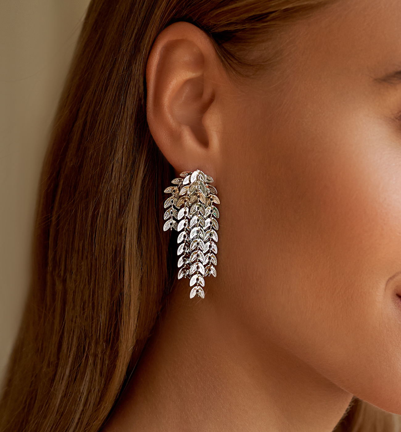 Kolczyki srebrne wiszące liście Skye - By Dziubeka