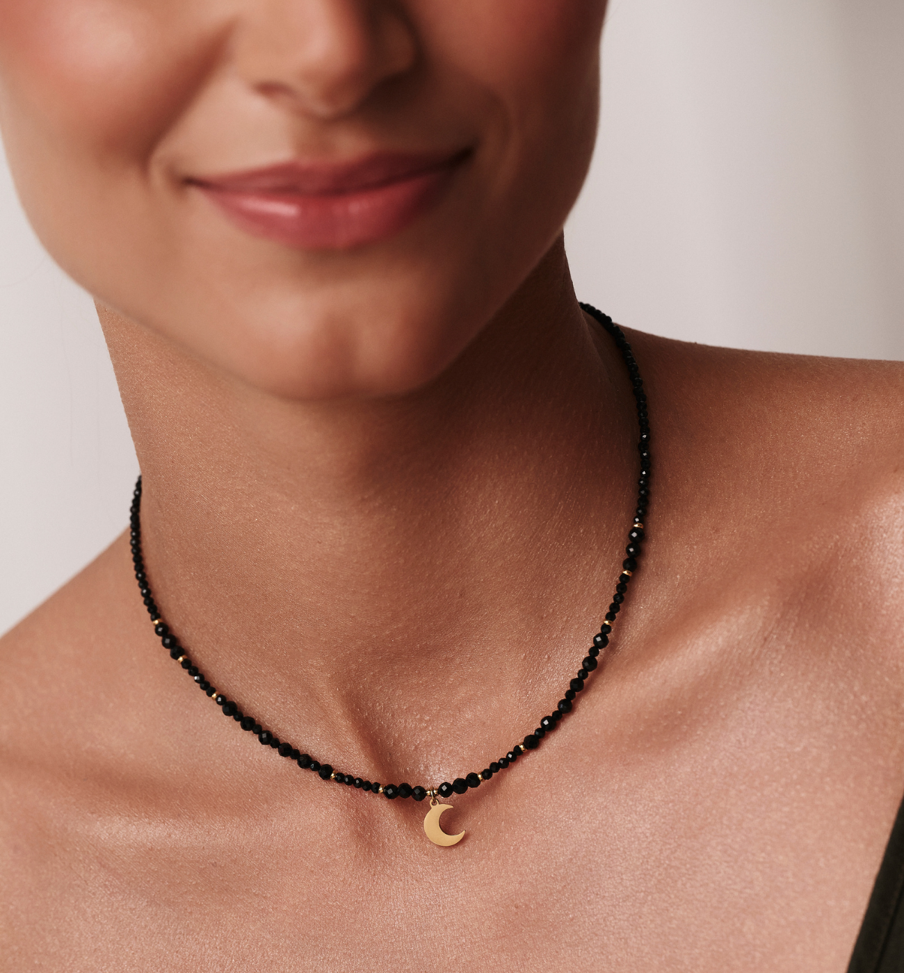 Naszyjnik czarny z turmalinami i księżycem - By Dziubeka