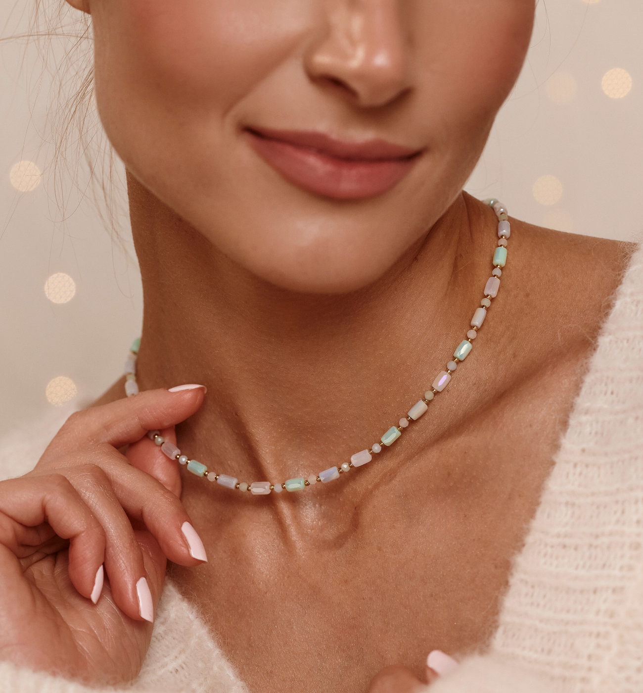 Naszyjnik w odcieniach mięty, bieli i opalu - By Dziubeka