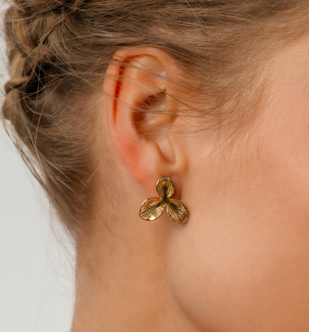 Kolczyki trójlistne złote Three Petal - By Dziubeka