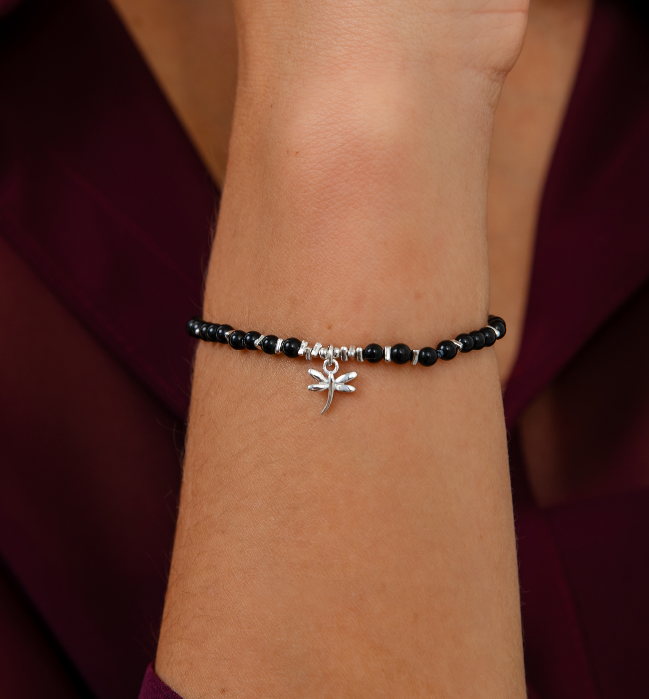 Bransoletka czarna ze srebrną ważką BLT0003 - By Dziubeka