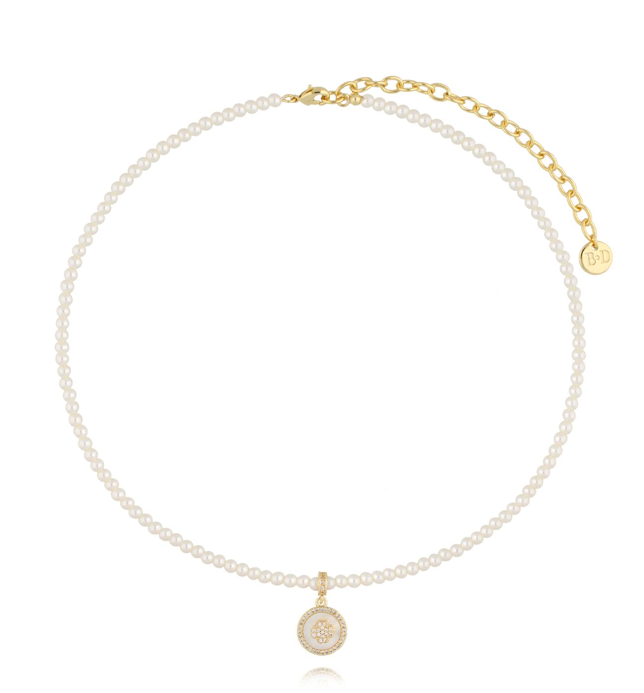 Naszyjnik perłowy z medalionem w złotej oprawie - By Dziubeka