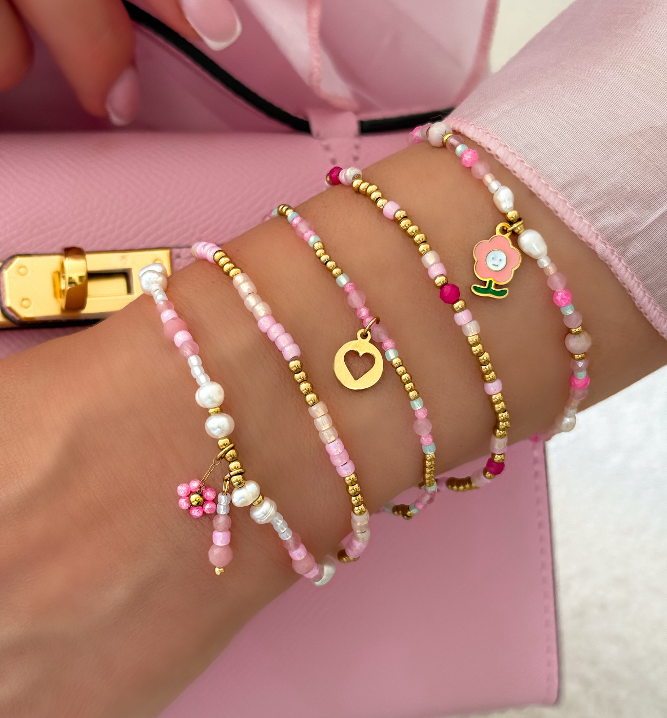 Zestaw różowych bransoletek Z0482 - By Dziubeka