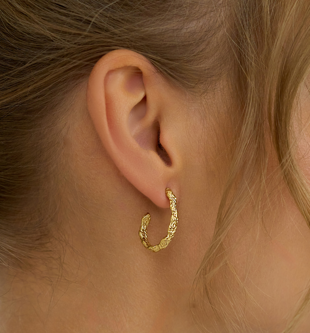 Kolczyki srebrne owalne gniecione Modern Metallics KSA1767