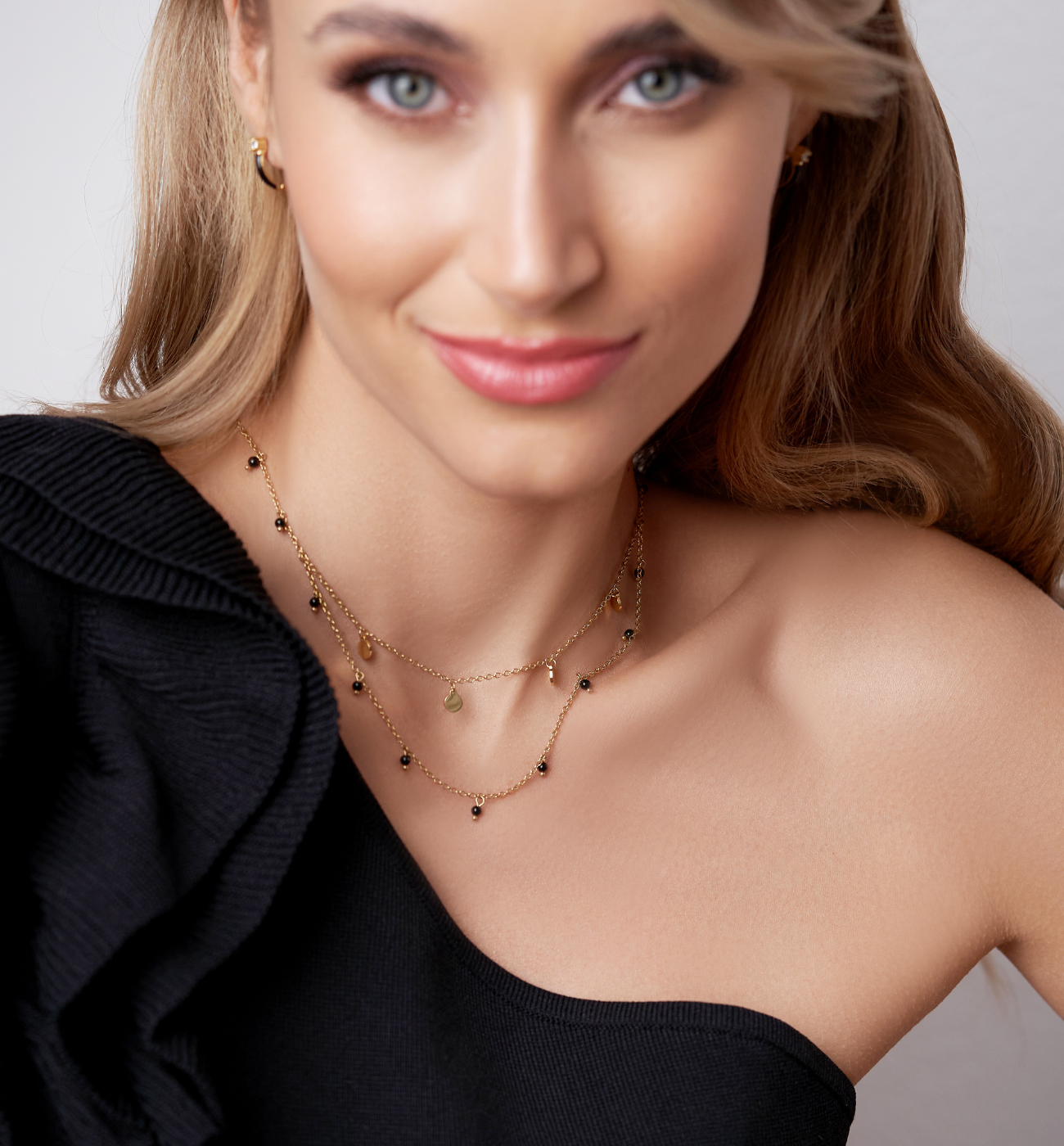 Naszyjnik złoty z czarnymi agatami podwójny Arua - By Dziubeka