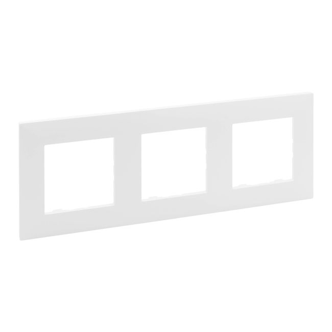 Ramka potrójna Legrand Niloe Step biała