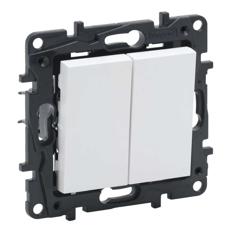 Łącznik schodowy podwójny Legrand Niloe Step biały