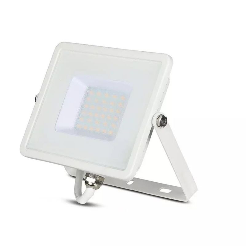 Naświetlacz LED V-TAC biały LED 30W 4000K 2340lm IP65 wym: 15,2 x 17,8 x 2,8 cm aluminium - 1 szt.