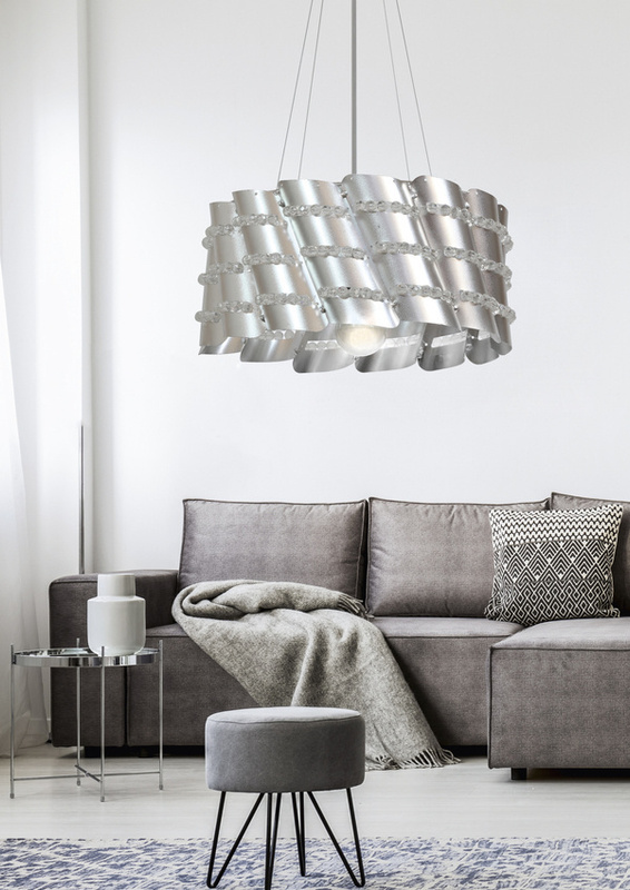 Srebrna lampa wisząca z metalowym abażurem z koralikami do salonu SMILE metal