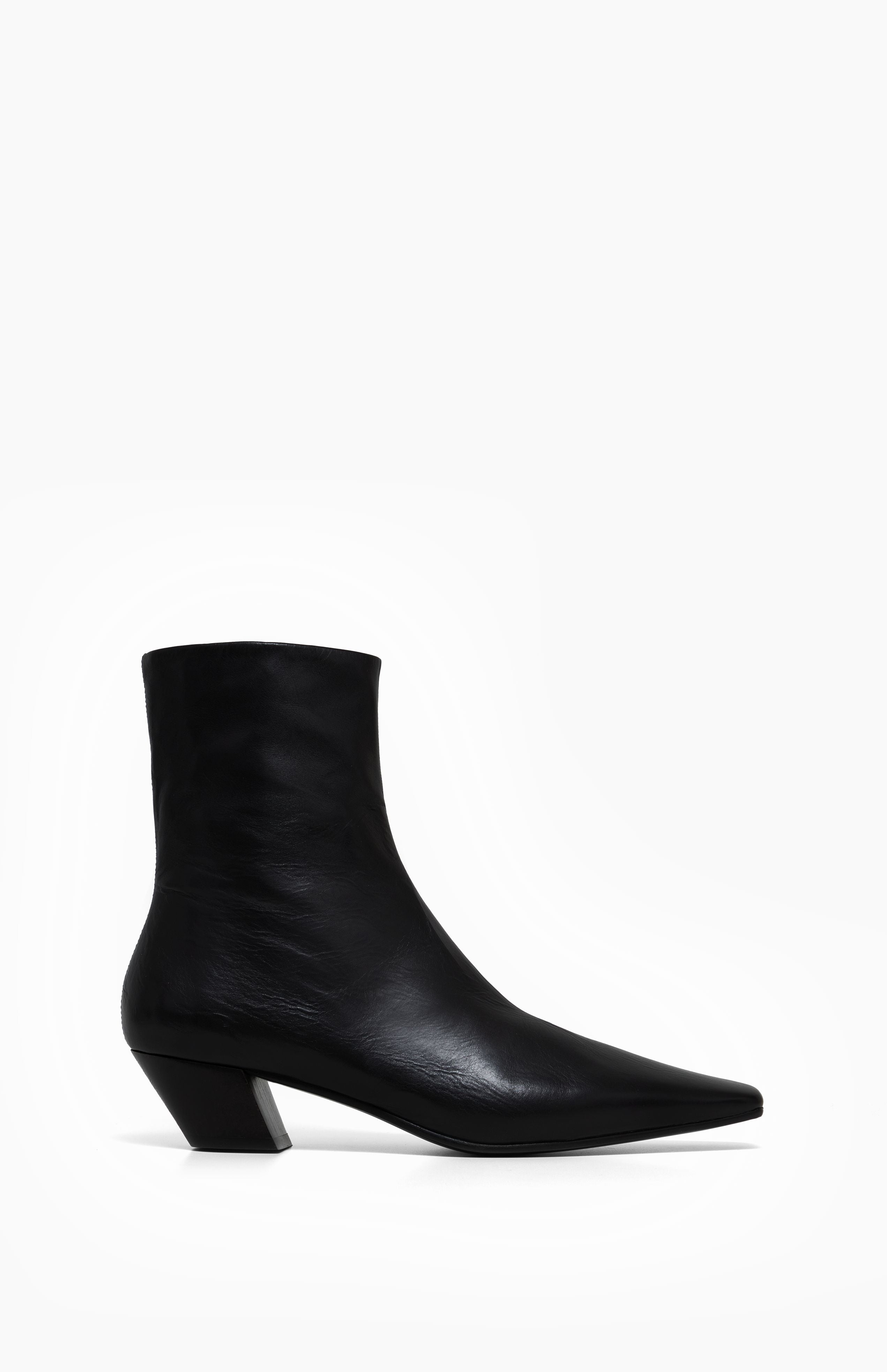 Skórzane botki damskie LANA SMOOTH BLACK 36 - Vanda Novak