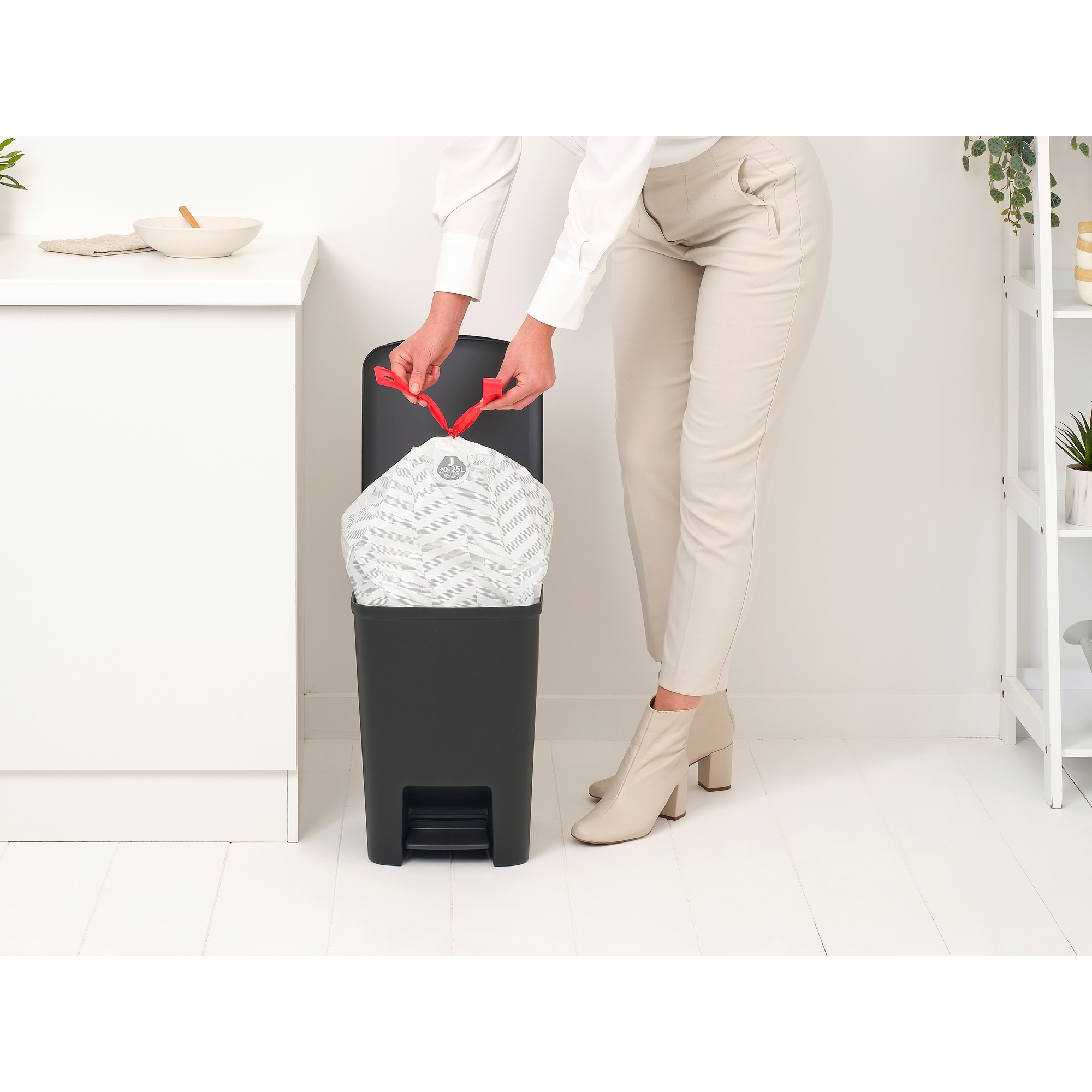 Brabantia StepUp pojemnik na odpady 25 l czarny 800269 - Wysyłka w 24h