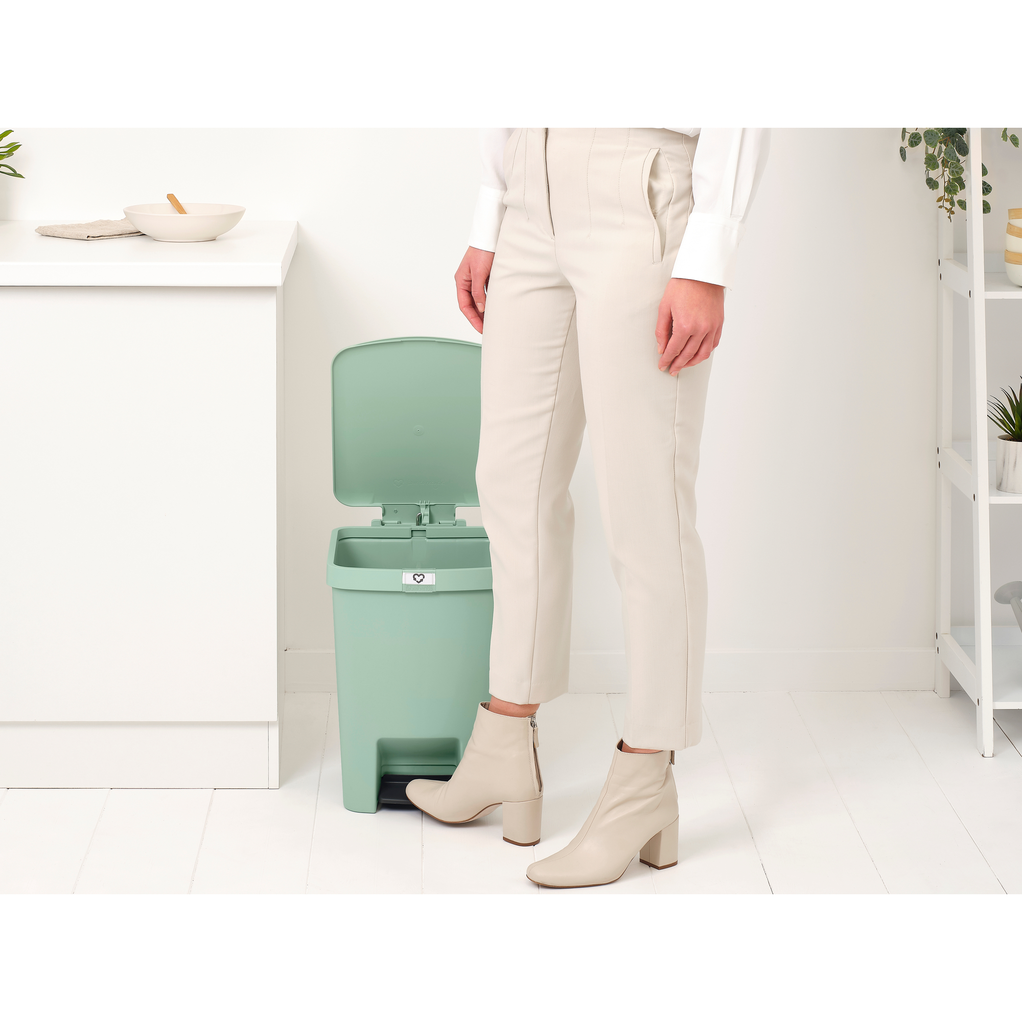 Brabantia StepUp pojemnik na odpady 25 l Jade Green 800283