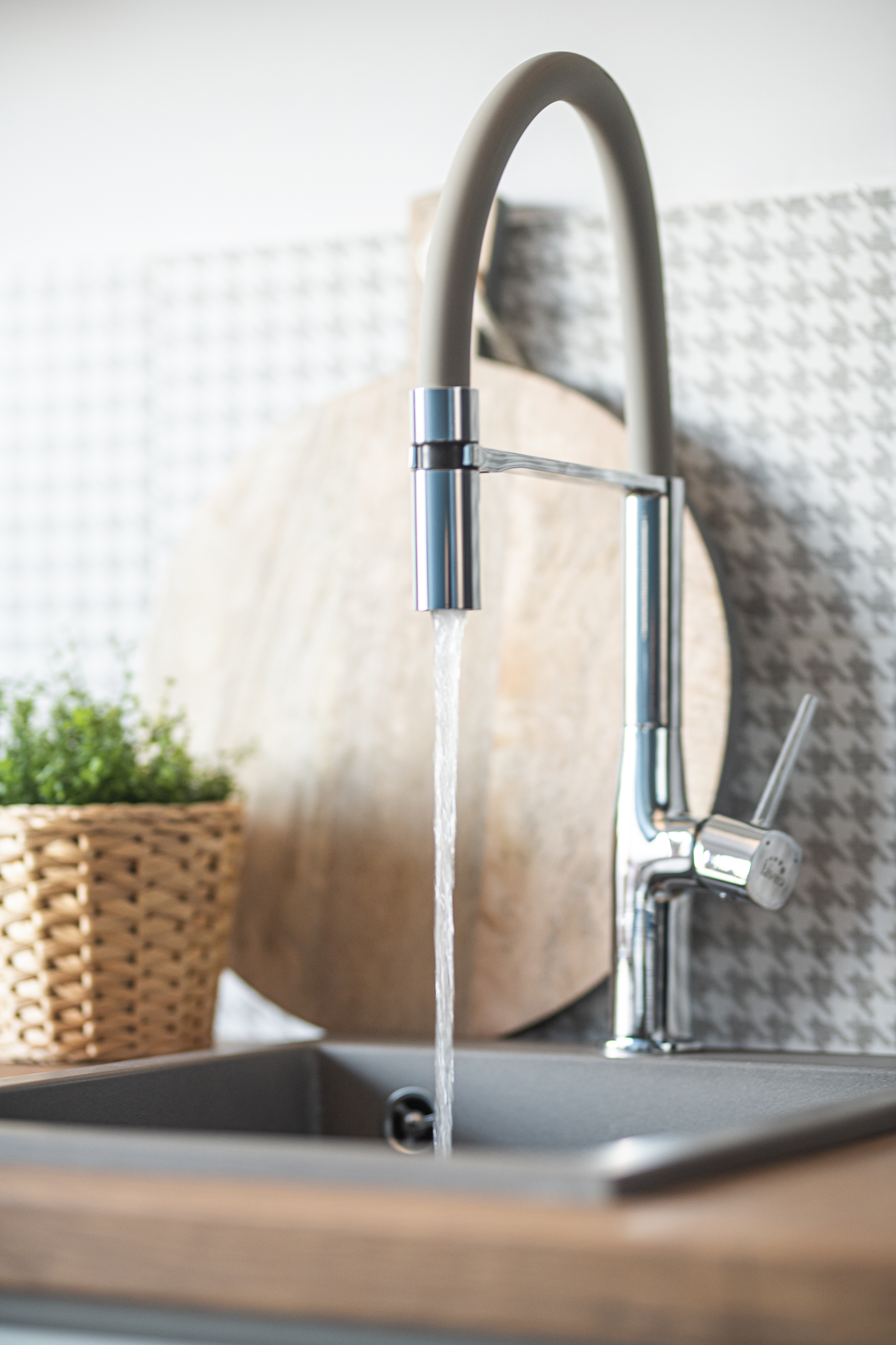 Laveo Pola bateria kuchenna stojąca z wylewką U beż/chrom BAP478D