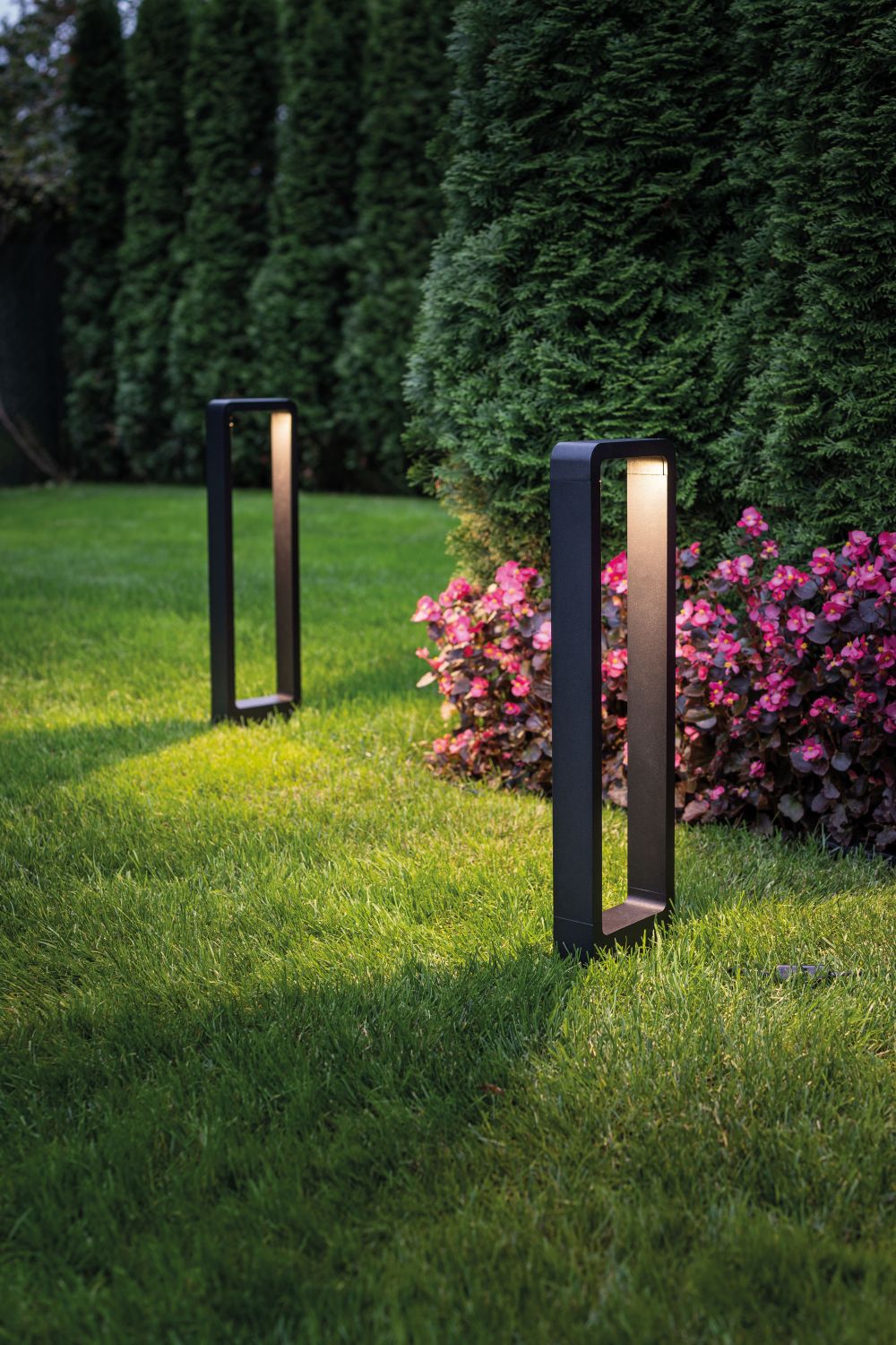 Nowodvorski Lighting Thika lampa stojąca 1x9W LED czarna 9118