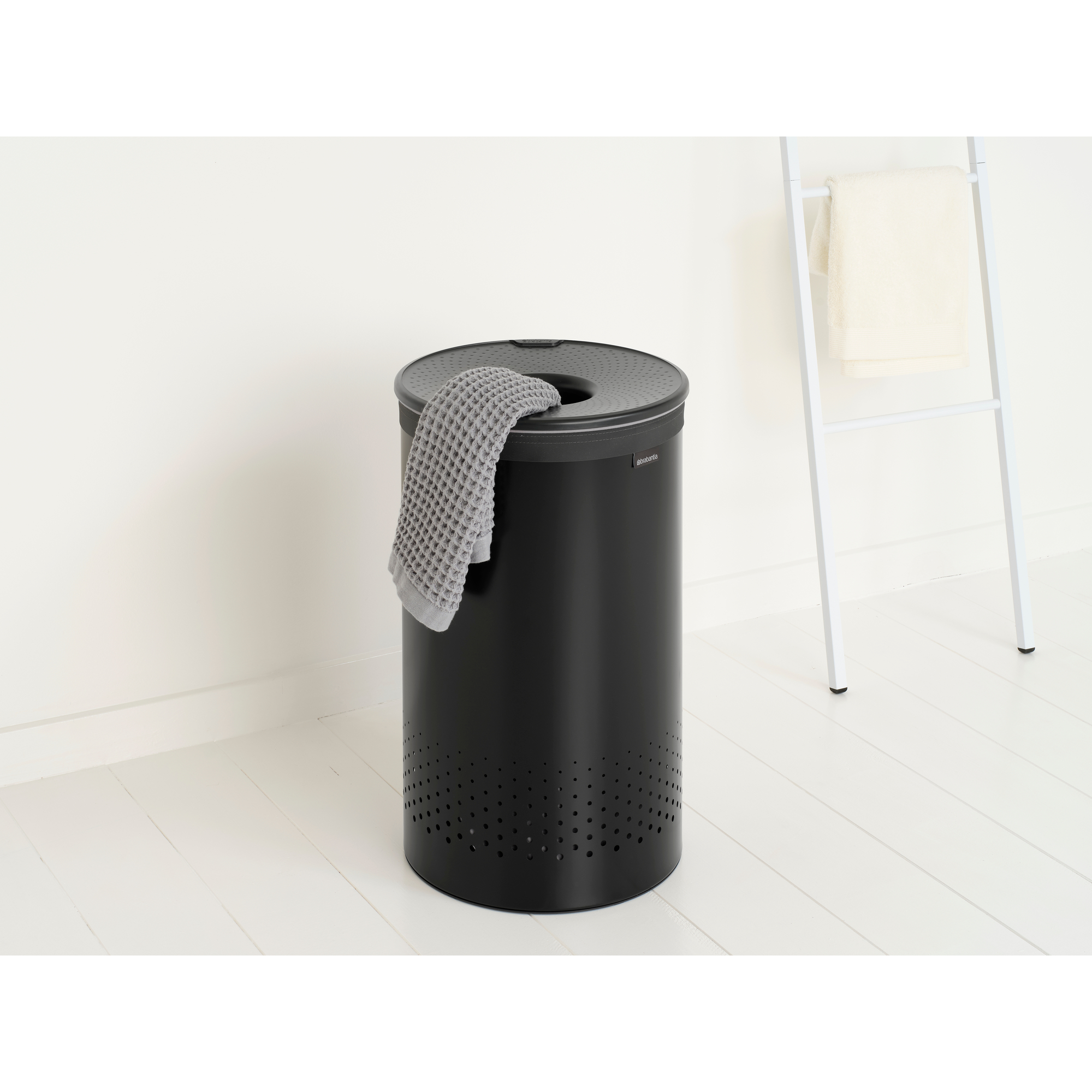 Brabantia kosz na bieliznę i pranie 60 l czarny 242380
