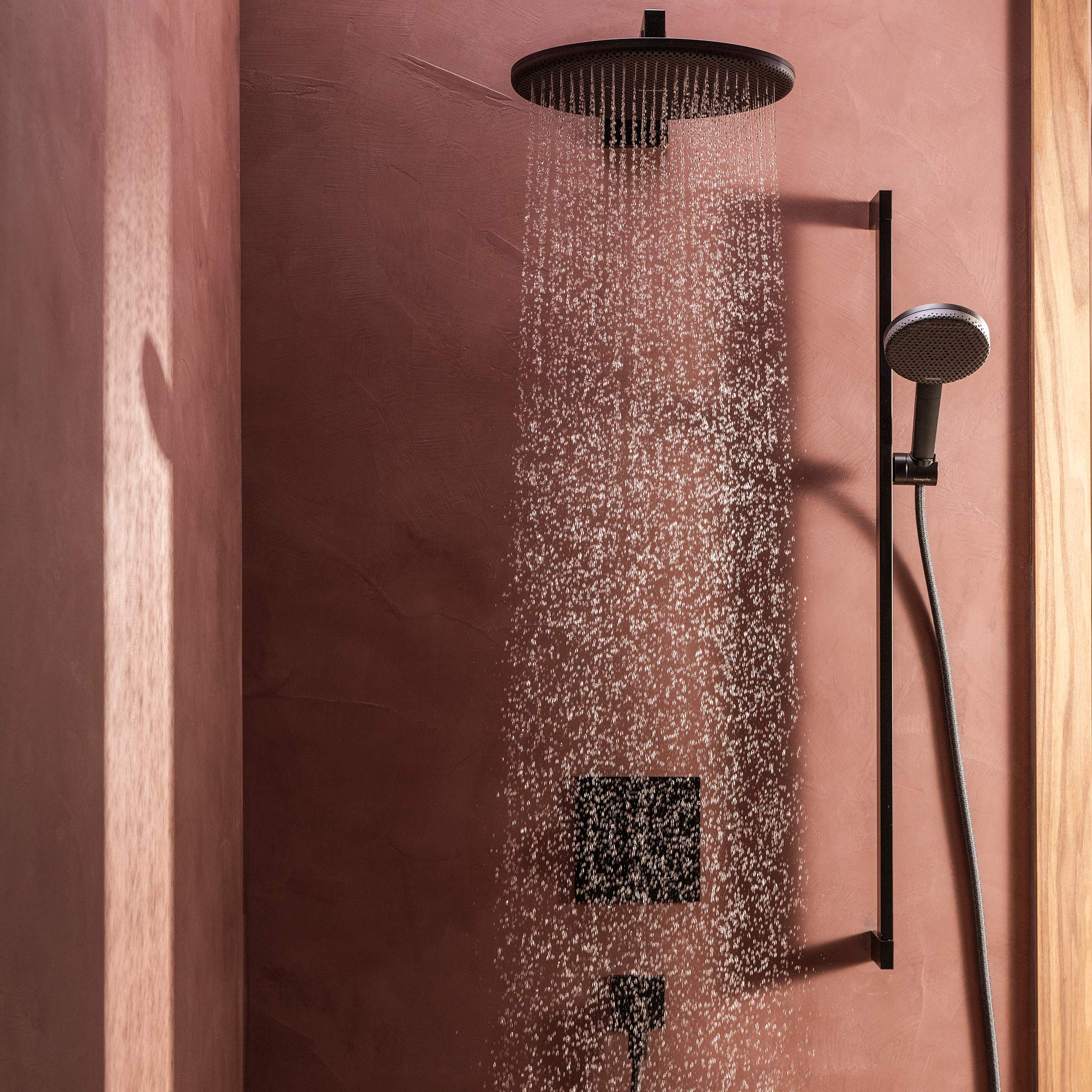 Hansgrohe Raindance Alive S deszczownica z ramieniem 30x30 cm okrągła czarny mat 24540670