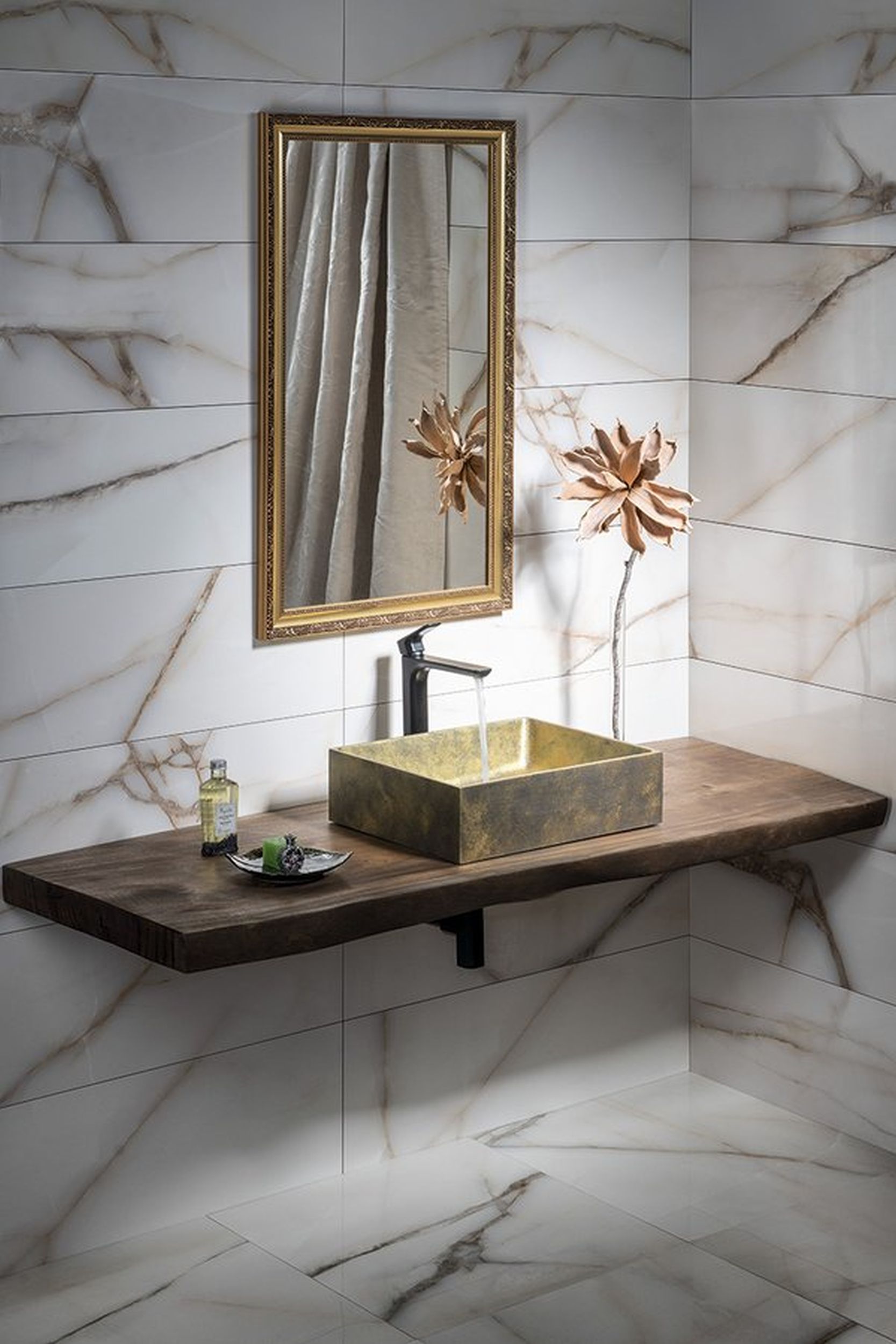 Sapho Bohemia & Melissa lustro 58,9x98,9 cm rama złoty NL484