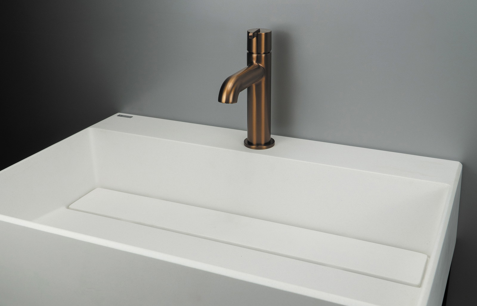 Deante Silia bateria umywalkowa stojąca brąz szczotkowany BQS_C20M