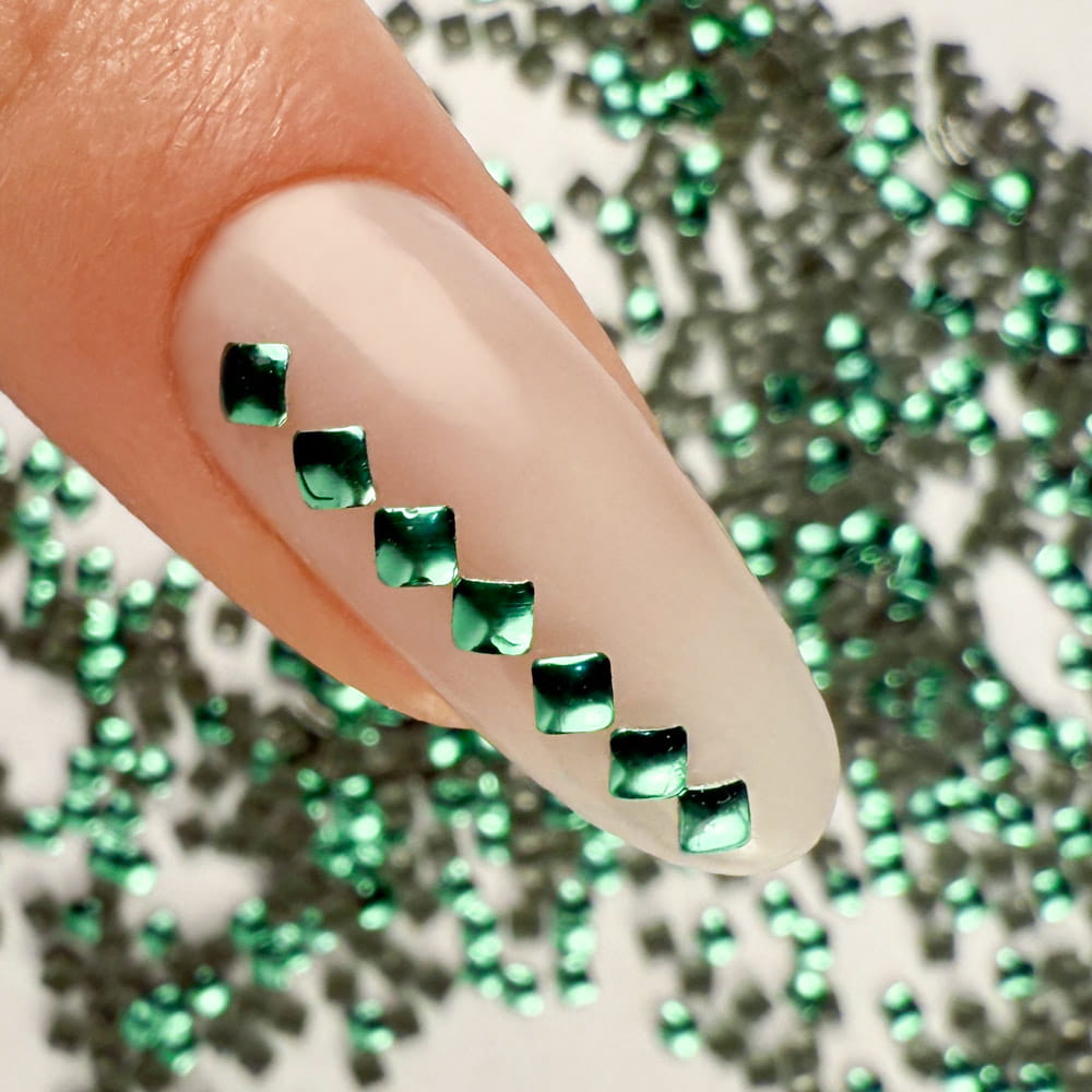 ShinePins gładkie ćwieki błyskotki ozdoby do paznokci kwadratowe mini NTN Premium Nr 6 5g