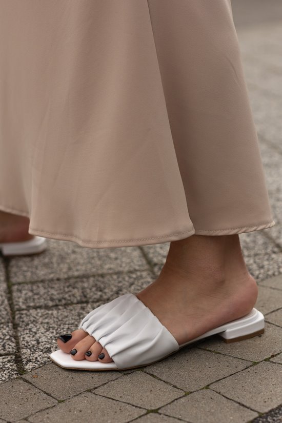 Klapek 101/21 Biały lico