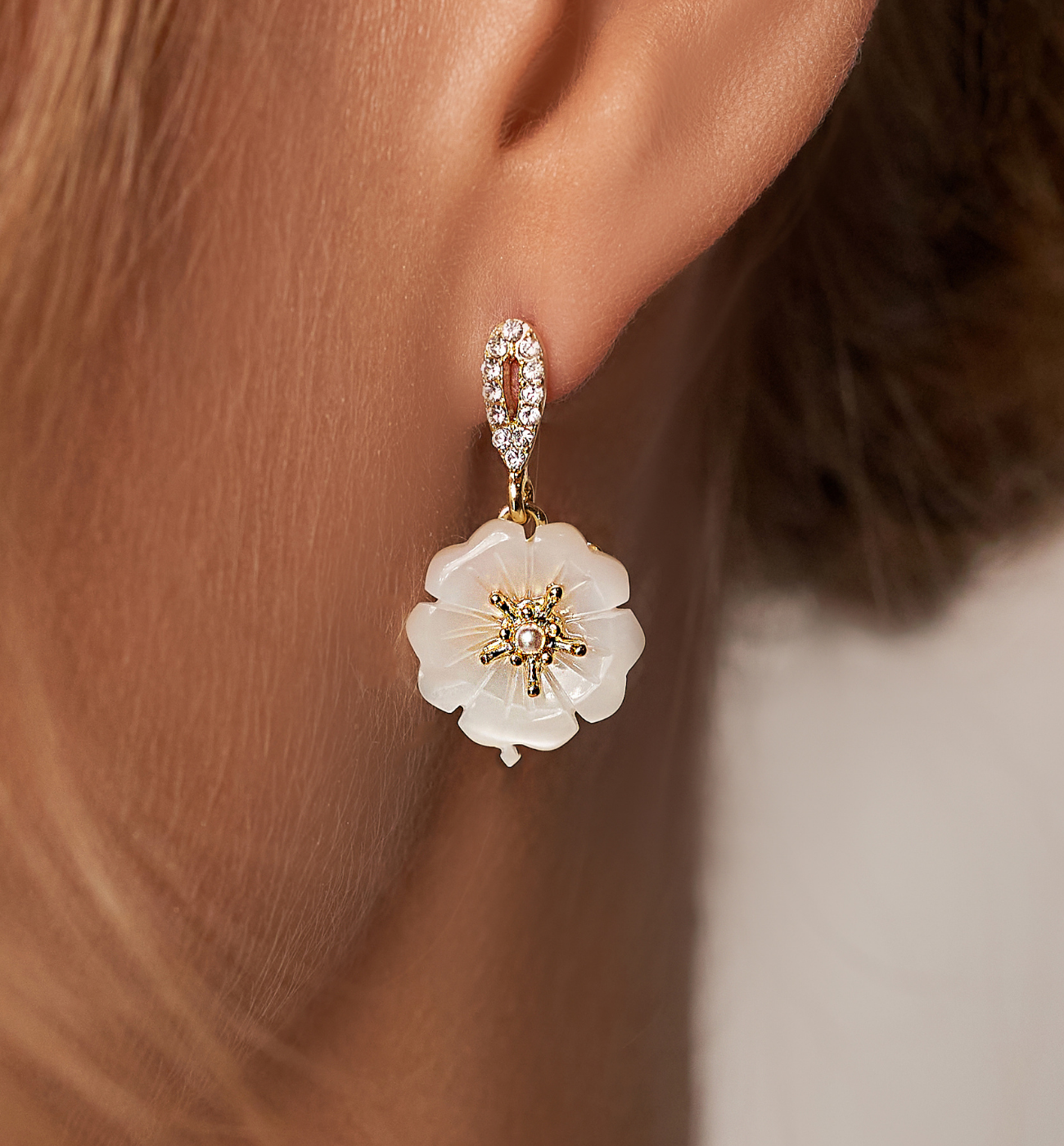 Kolczyki złote z kwiatkami Geovana - By Dziubeka
