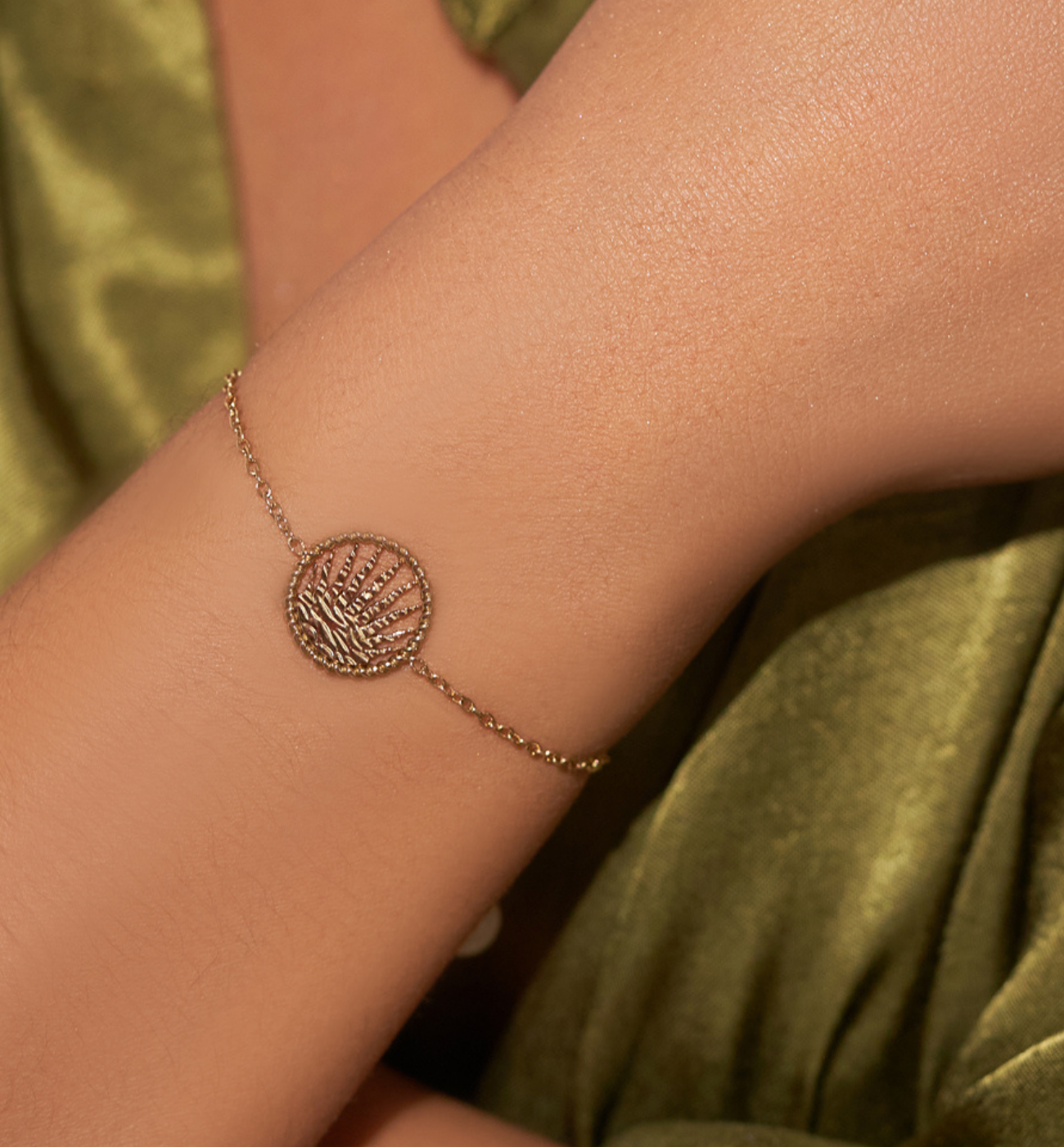 Bransoletka ze słońcem złota Mi Amado Sol BSA0283