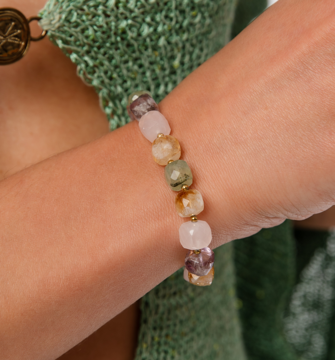 Bransoletka z kamieniami naturalnymi BPA0554