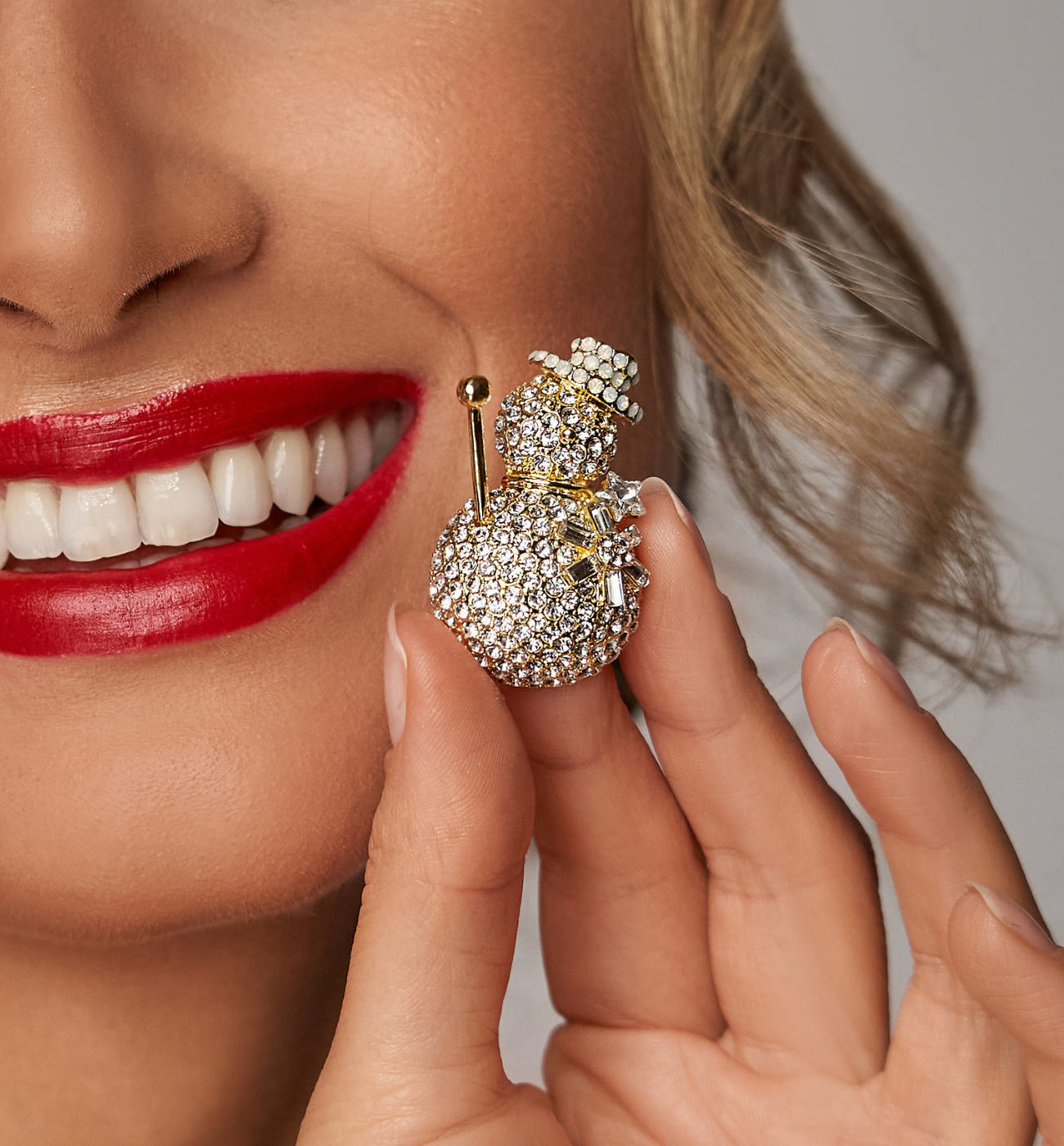 Broszka z bałwankiem Pupazzo di neve BRSS0195