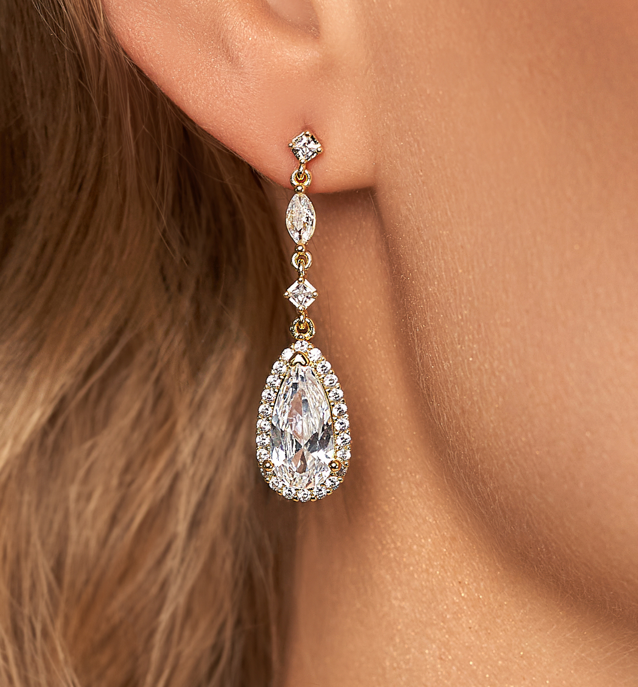 Kolczyki kryształowe łezki złote Saginaw - By Dziubeka