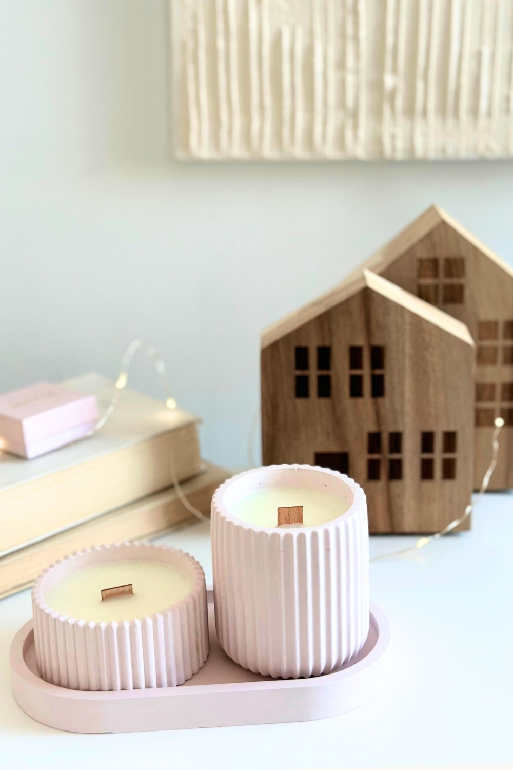 Lillow - Świeca sojowa ryflowana mała - brudny róż - Uszyto w Polsce