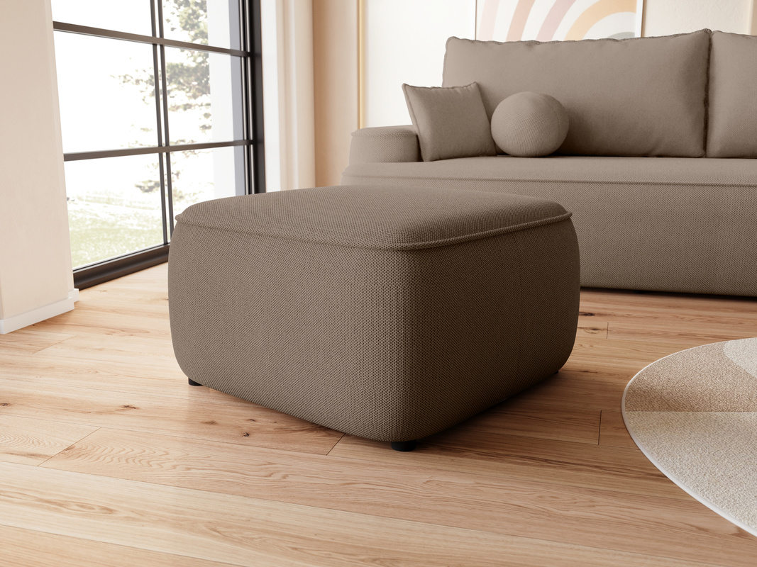 Brązowa pufa do nowoczesnego salonu CARMELLO
