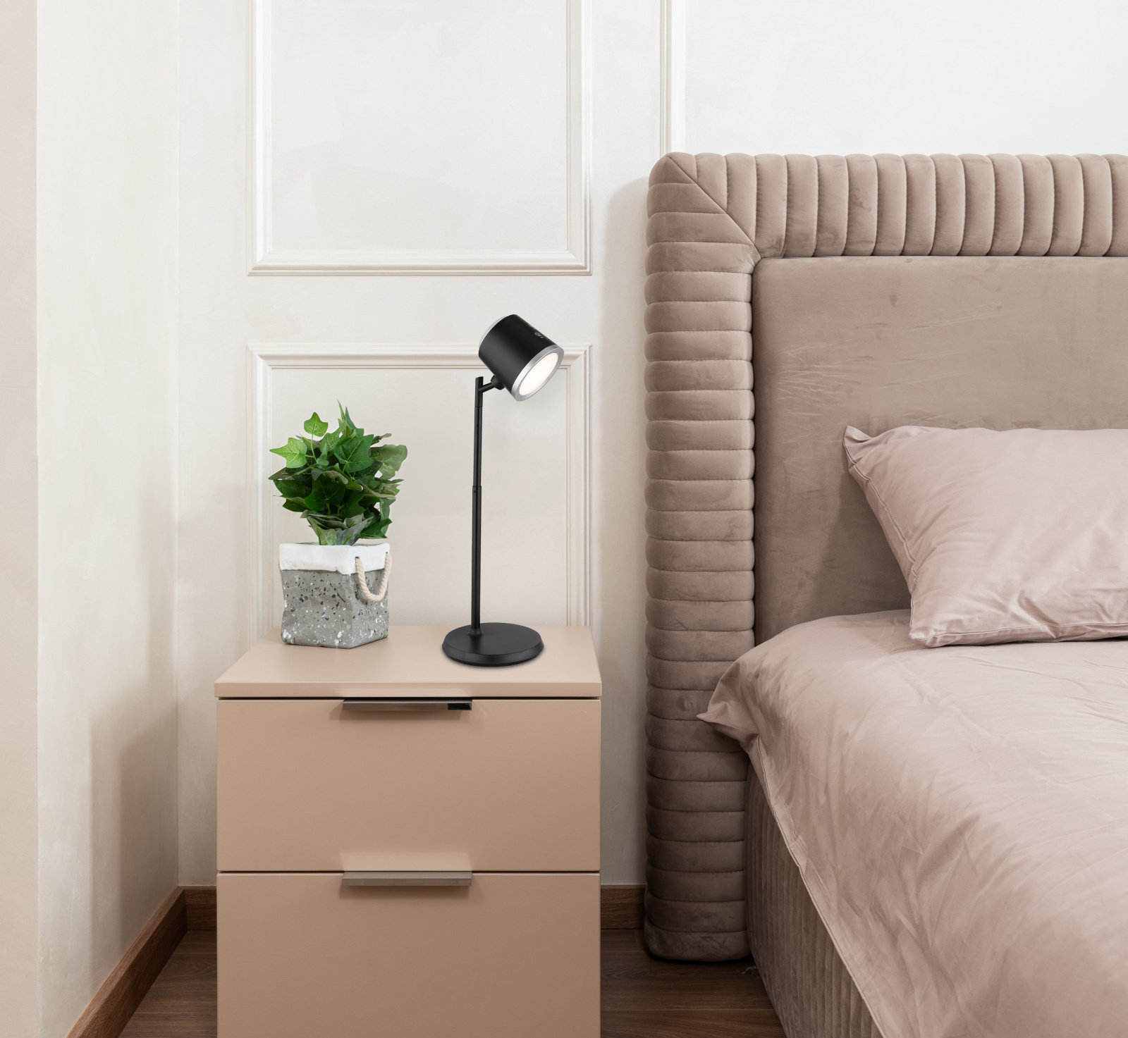 Globo Lighting Meeya lampa biurkowa 1x6 W czarna-srebrna 58454B