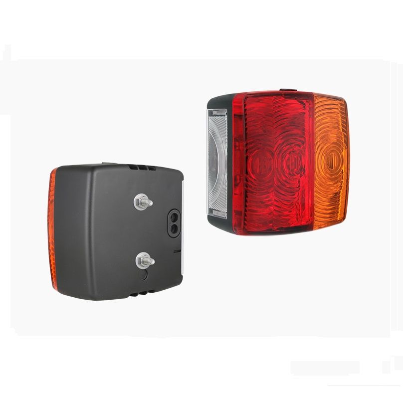 Lampa tylna 4F zespolona 104x99 żarówki 12V LT4.52101 Wesem