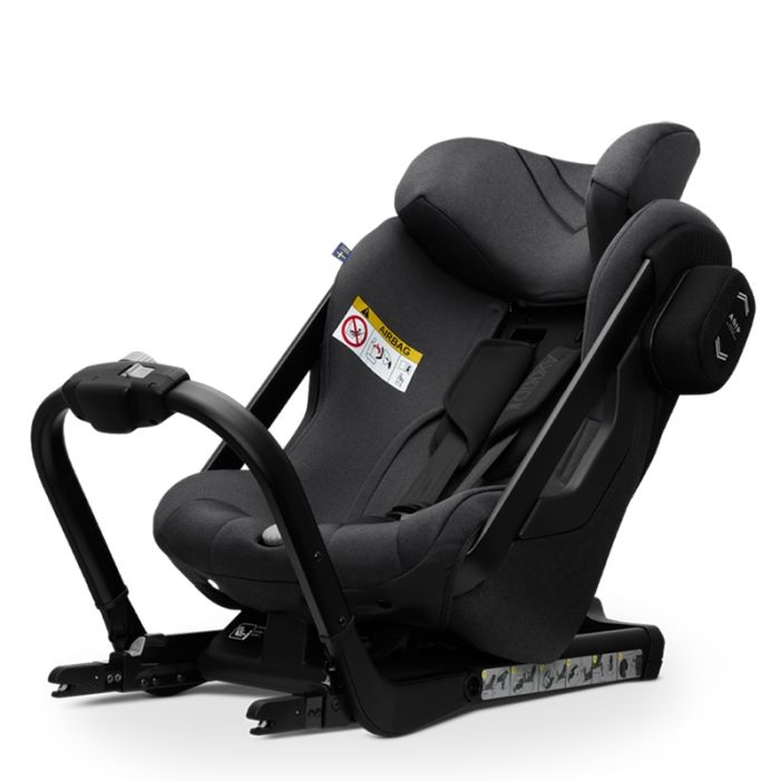 Axkid One i-Size - fotelik samochodowy dla dzieci do 61 do 125 cm wzrostu