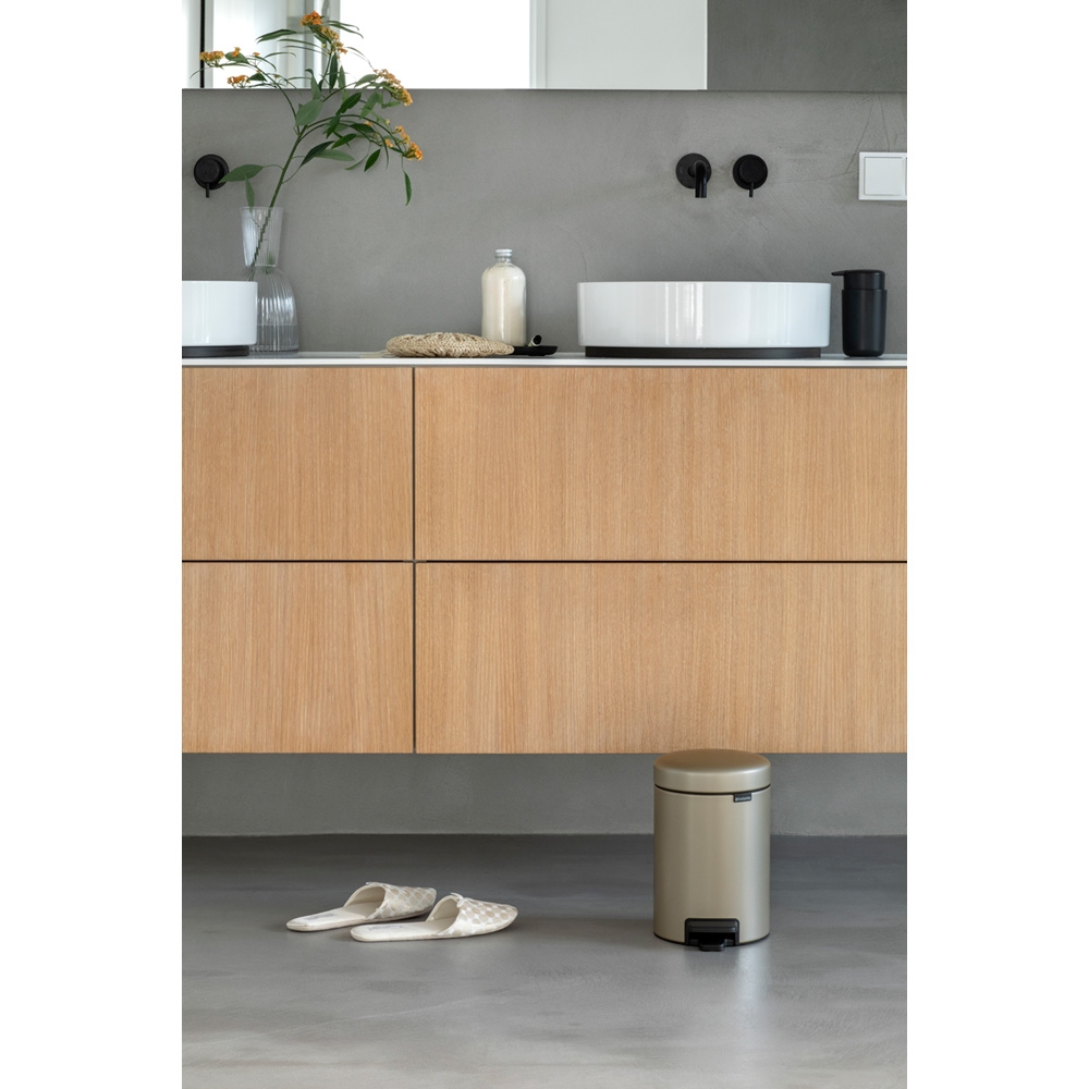 Brabantia NewIcon kosz na śmieci 3 l pedałowy złoty 304408