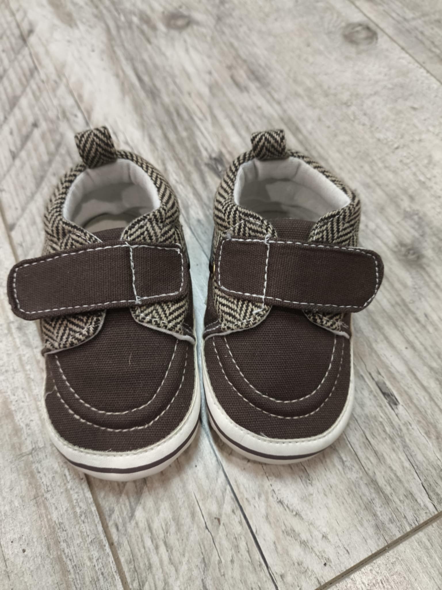 Buciki chłopięce brązowe