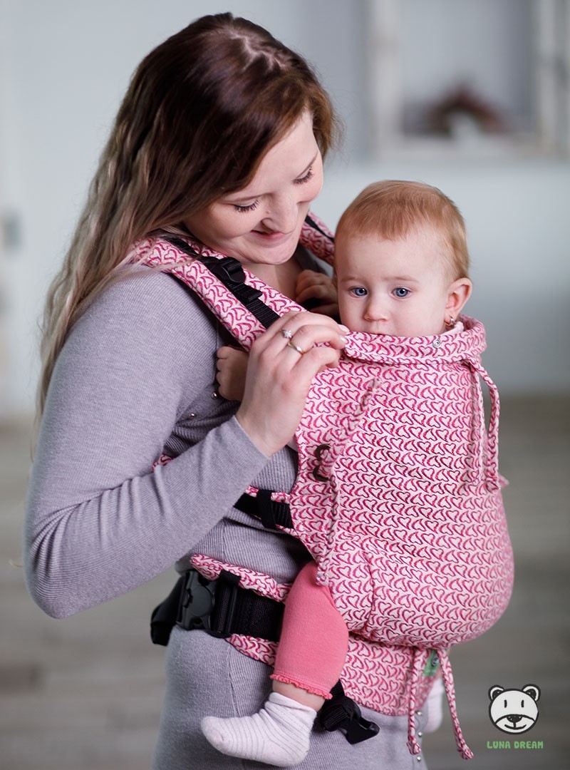 Nosidełko regulowane Multi Size: Little Hearts Pink, 100% bawełna, splot żakardowy