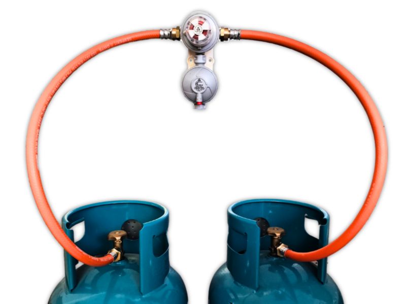 Reduktor automatyczny CAVAGNA GROUP na dwie butle - 1 szt