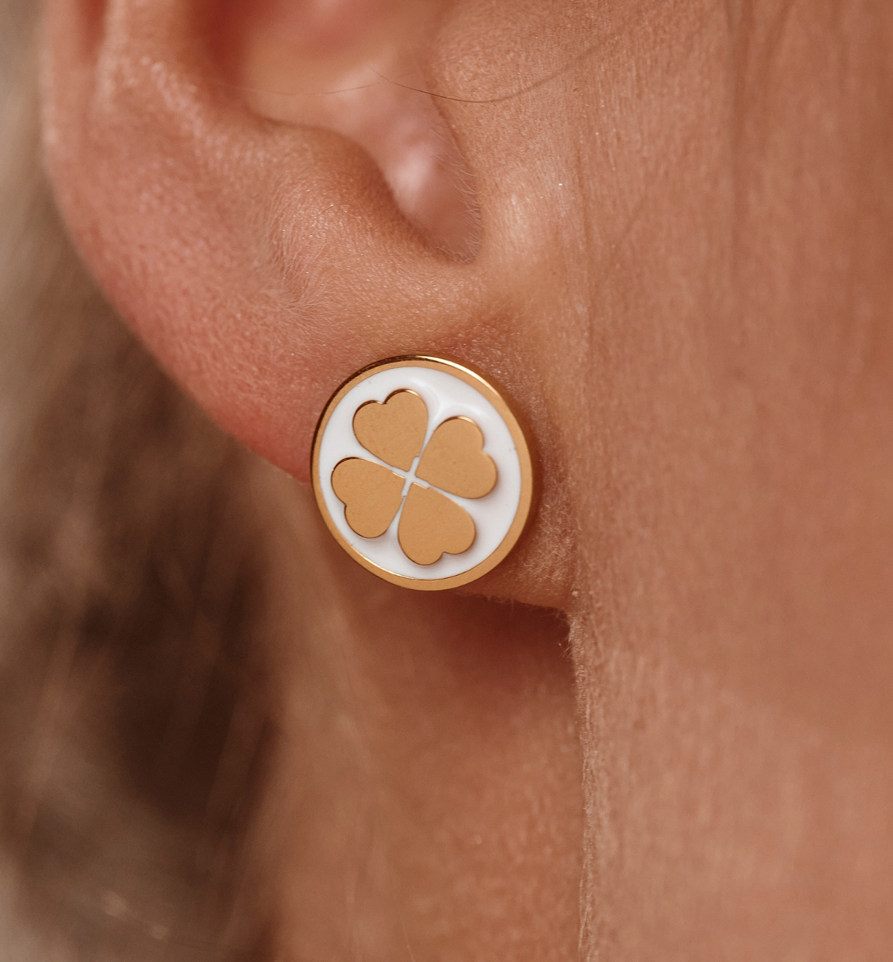 Kolczyki koniczynki biało-złote KSA2519